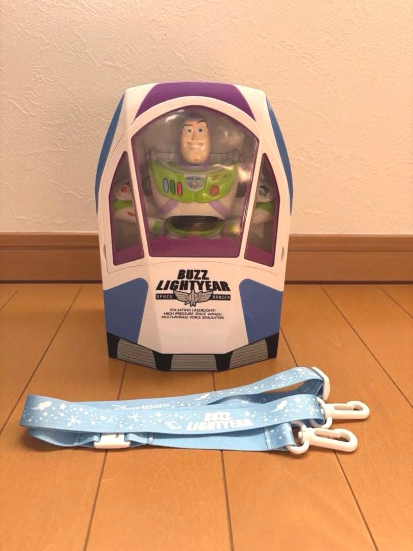 バズ・ライトイヤー ポップコーンバケットストラップ付き - メルカリ