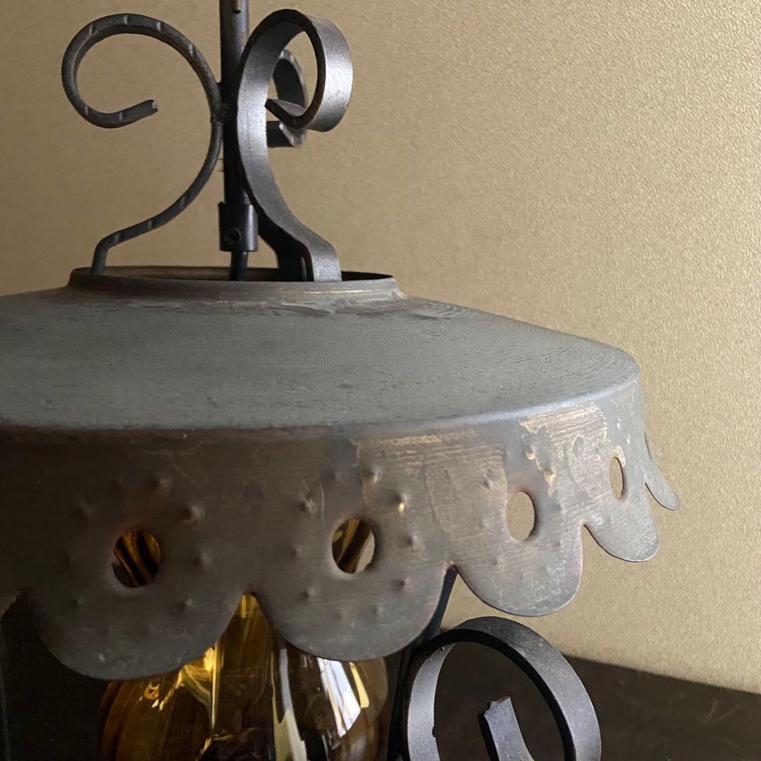 アンティーク　ペンダントライト　アンバーガラス　吊り照明