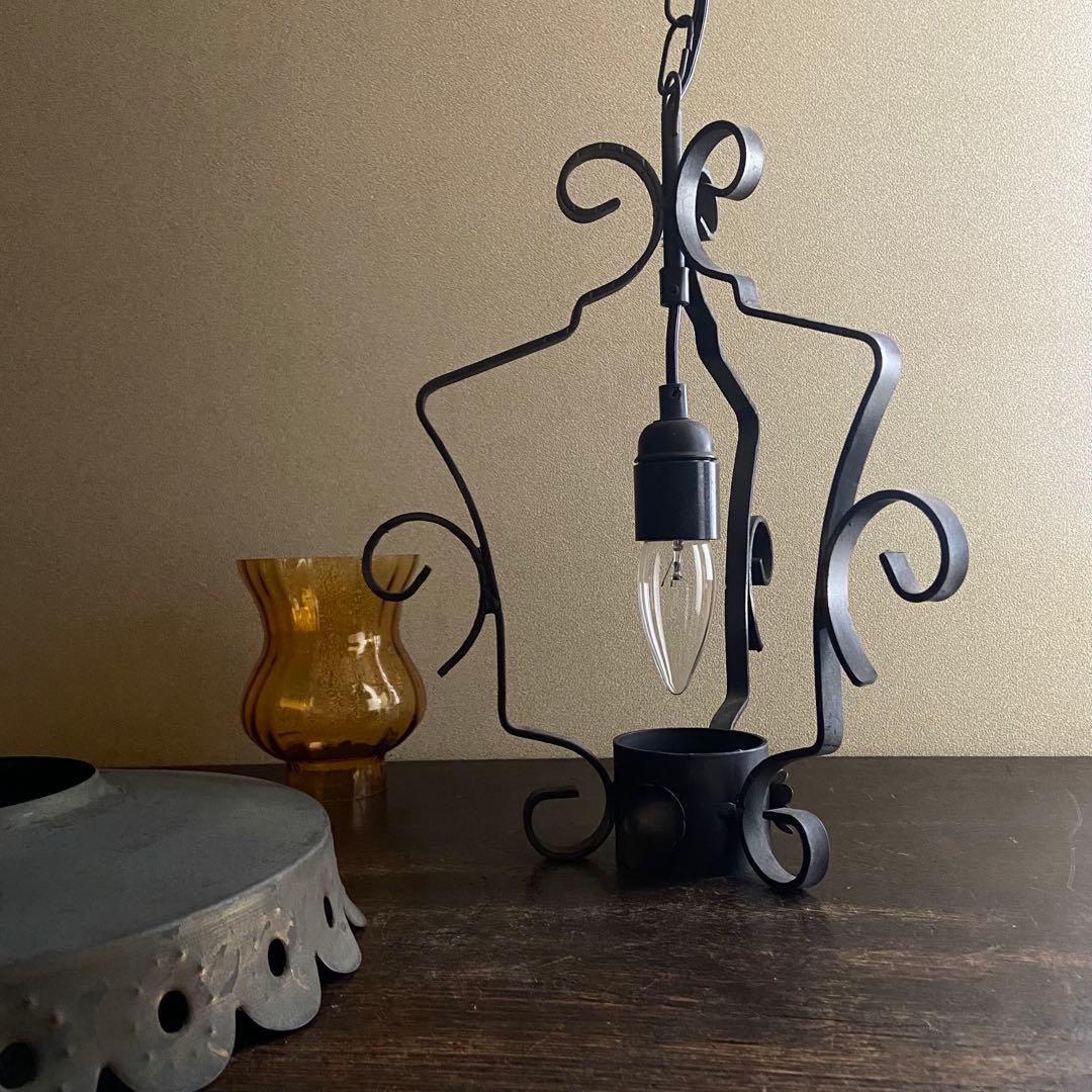 アンティーク　ペンダントライト　アンバーガラス　吊り照明