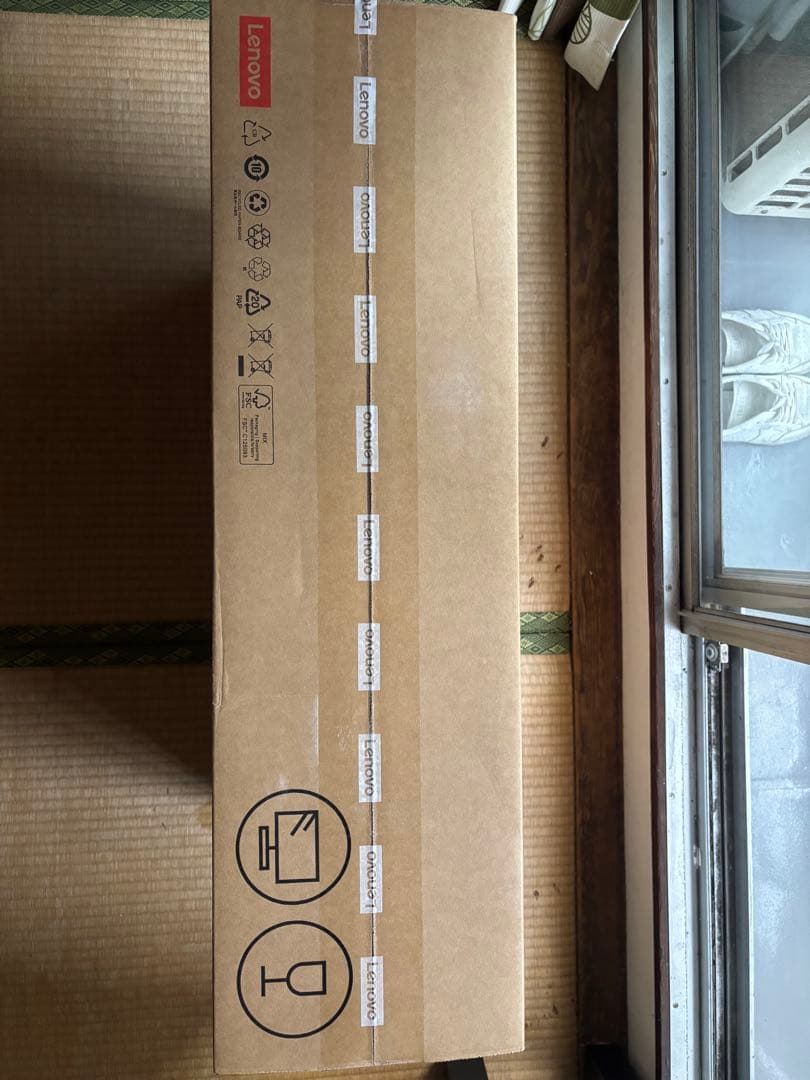 Lenovo IdeaCentre AIO 27AKP10KRK スリムデザイン