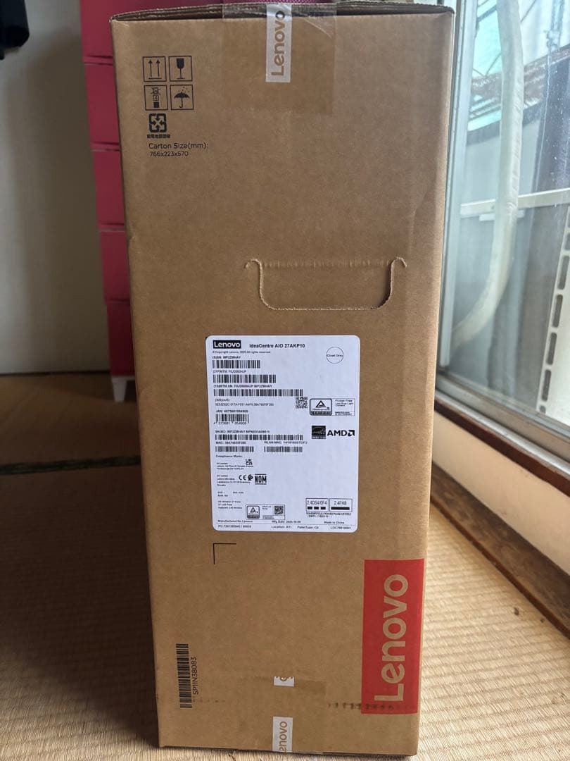 Lenovo IdeaCentre AIO 27AKP10KRK スリムデザイン