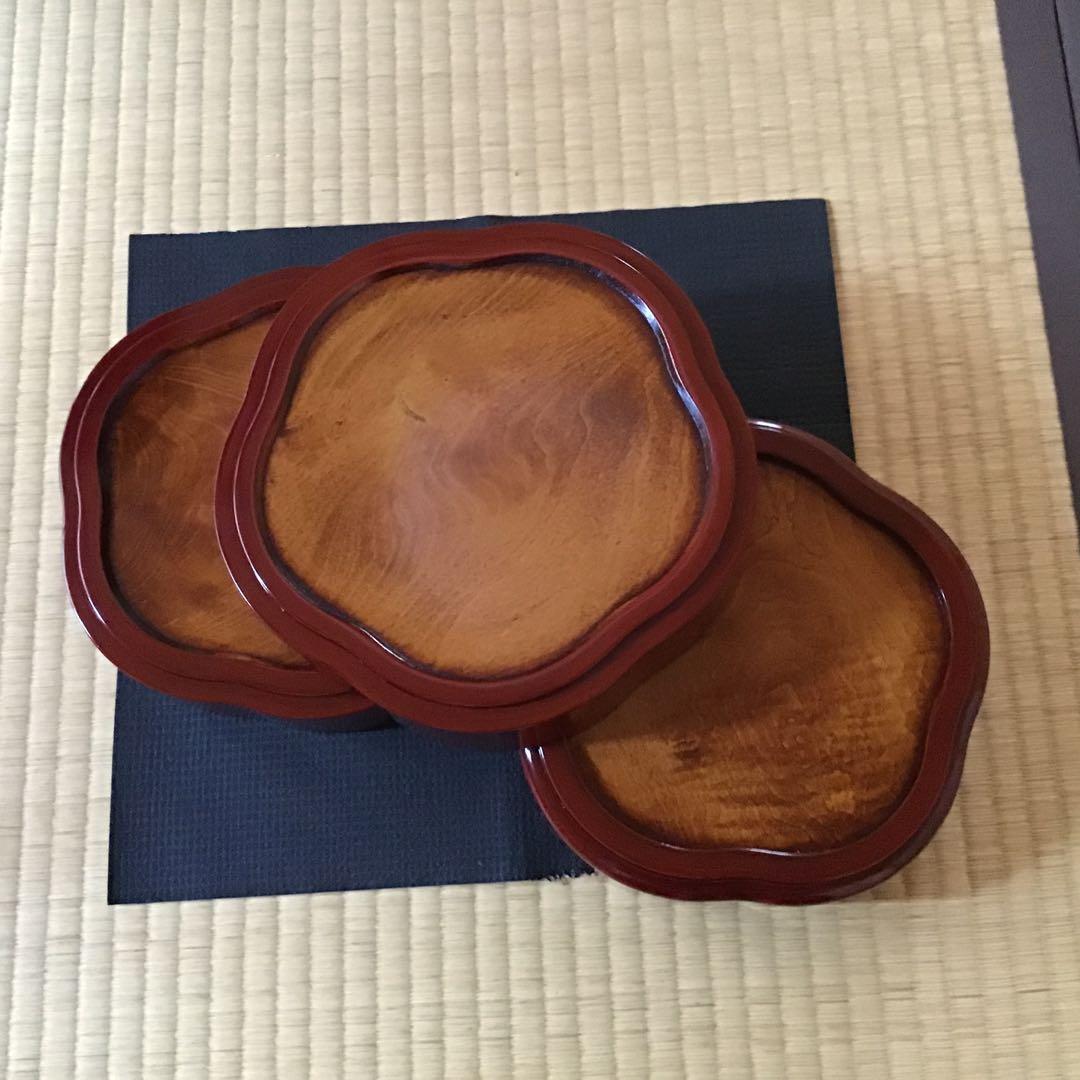 赤い花形木製皿セット