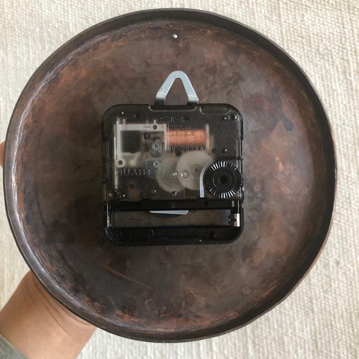 ハンドメイド　鍛金　真鍮　銅　黒　丸　円　ラウンド　金属　掛け時計