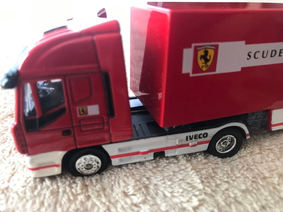 F1】 FERRARI トレーラー ミニカー 【フェラーリ トランスポーター