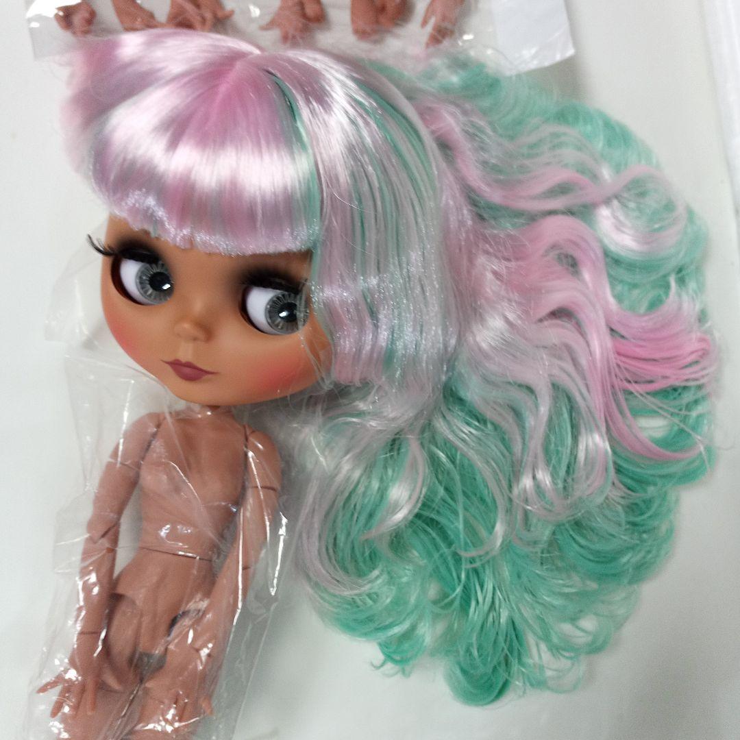 褐色マット肌ピンクグリーンウェーブ 新品アイシードール 本体のみ