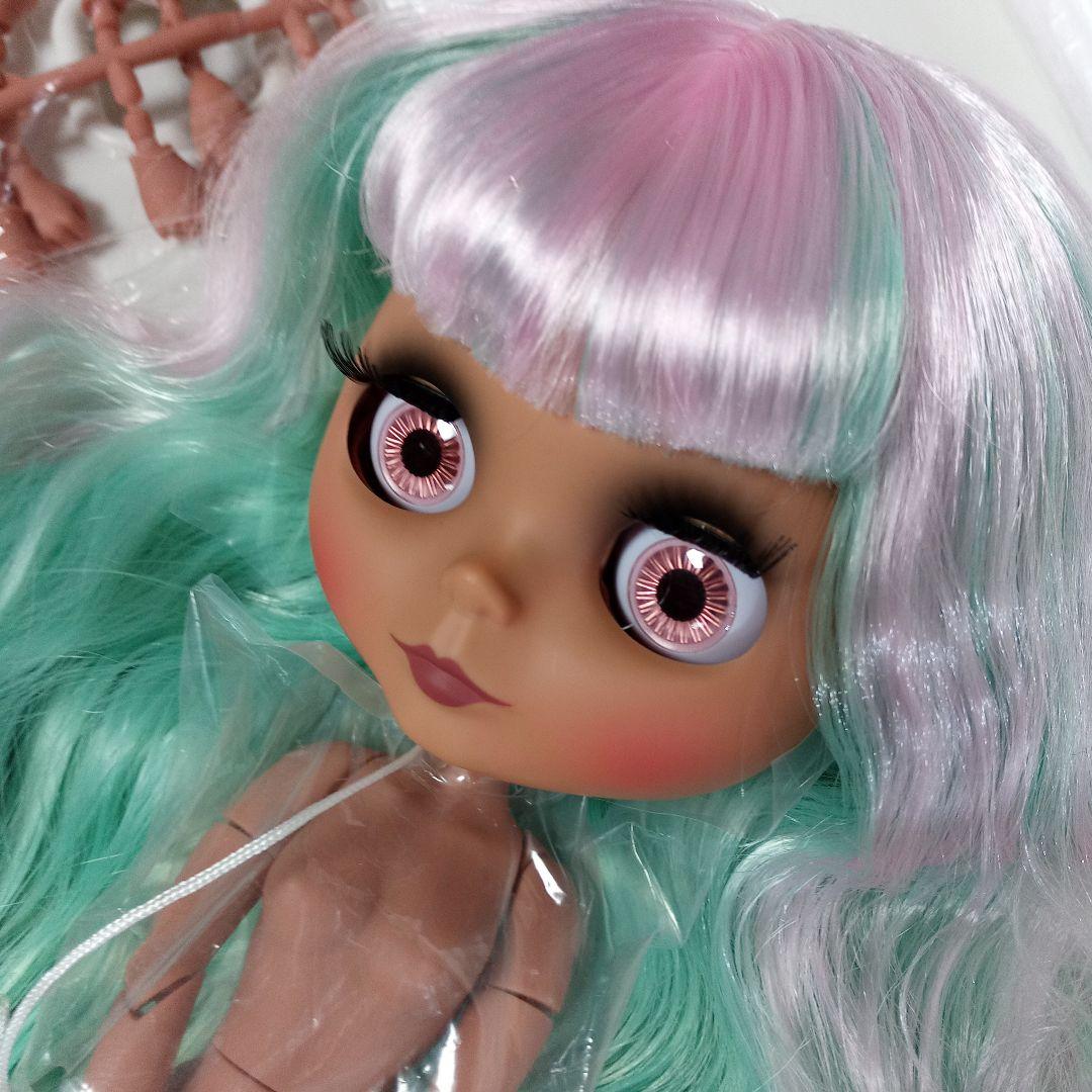 褐色マット肌ピンクグリーンウェーブ 新品アイシードール 本体のみ