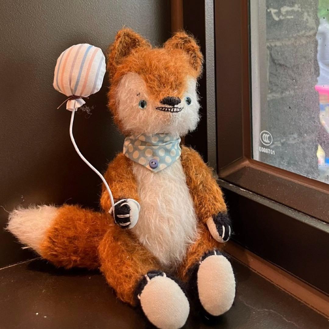 遊園地好きなキツネさん ぬいぐるみ 海外作家様 ハンドメイド