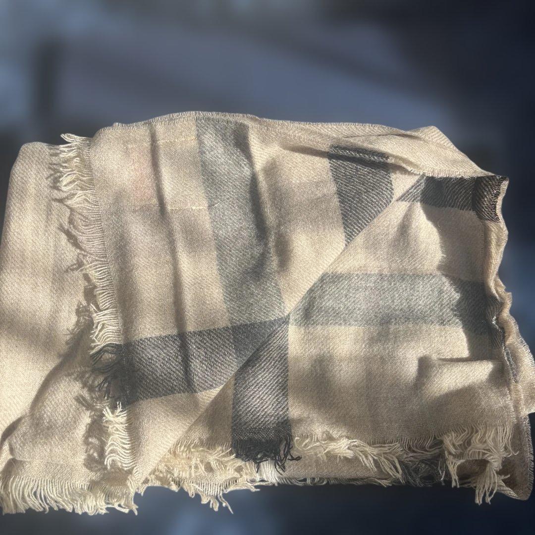 【新品未使用】100% カシミヤ AVOCA特大ストール　チェック柄　箱付き