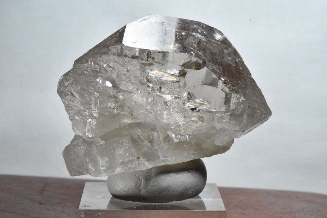 新産出！ スレイマン山脈Shalman産 ライトスモーキーグインデル02