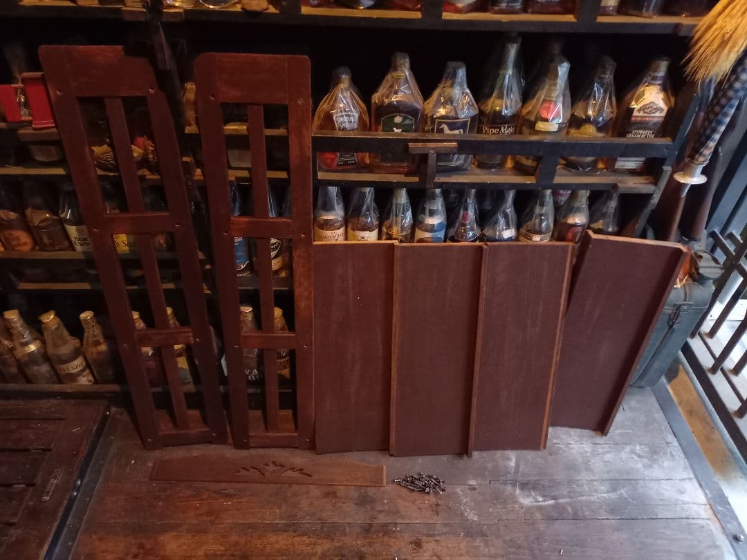 1960's　ヴィンテージ　オープン　シェルフ　柵格子　透かし彫り　飾り棚