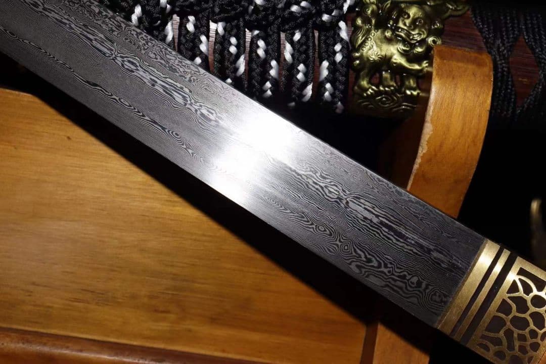 【太刀】古兵器 武具　刀装具　日本刀　模造刀 居合刀