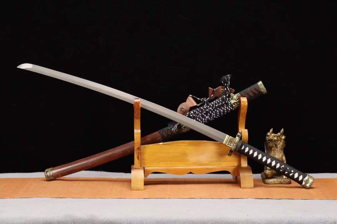 【太刀】古兵器 武具　刀装具　日本刀　模造刀 居合刀