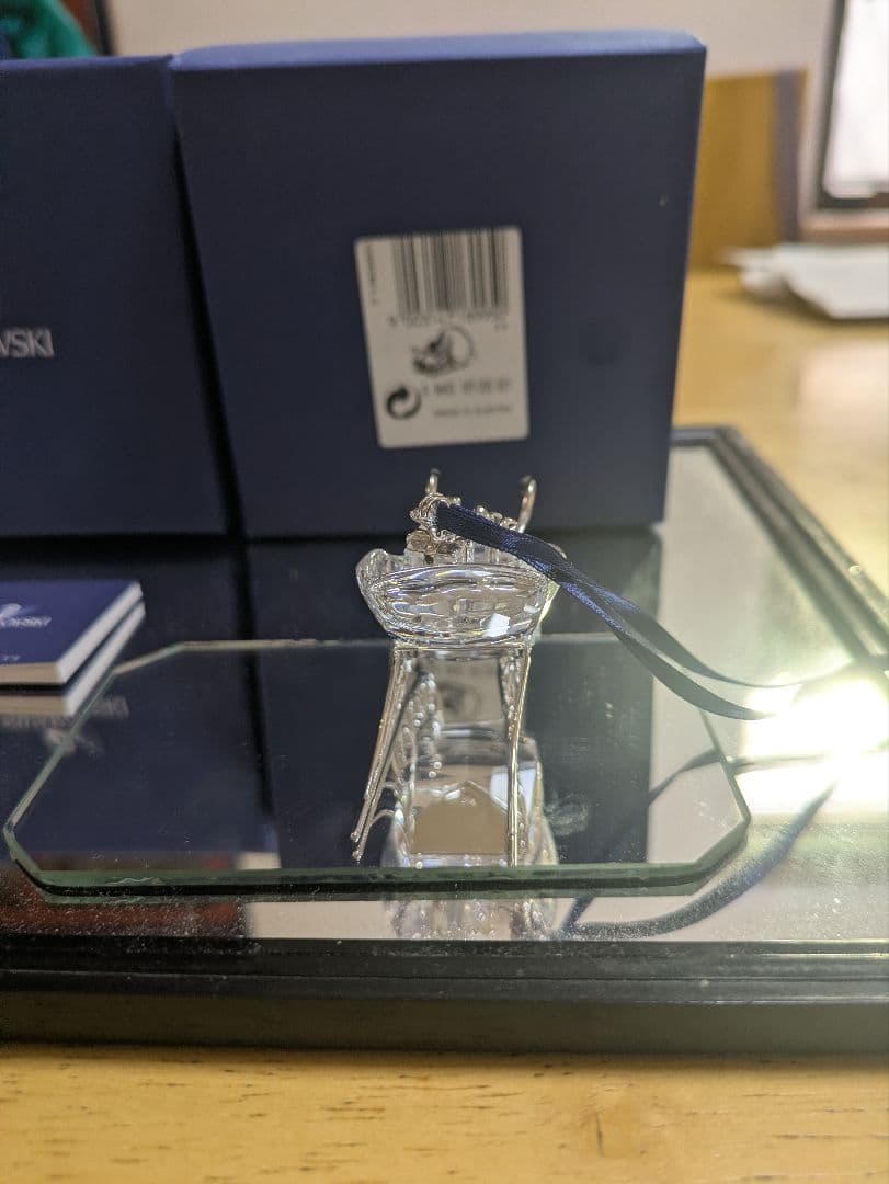 スワロフスキー オーナメント ソリ 置物