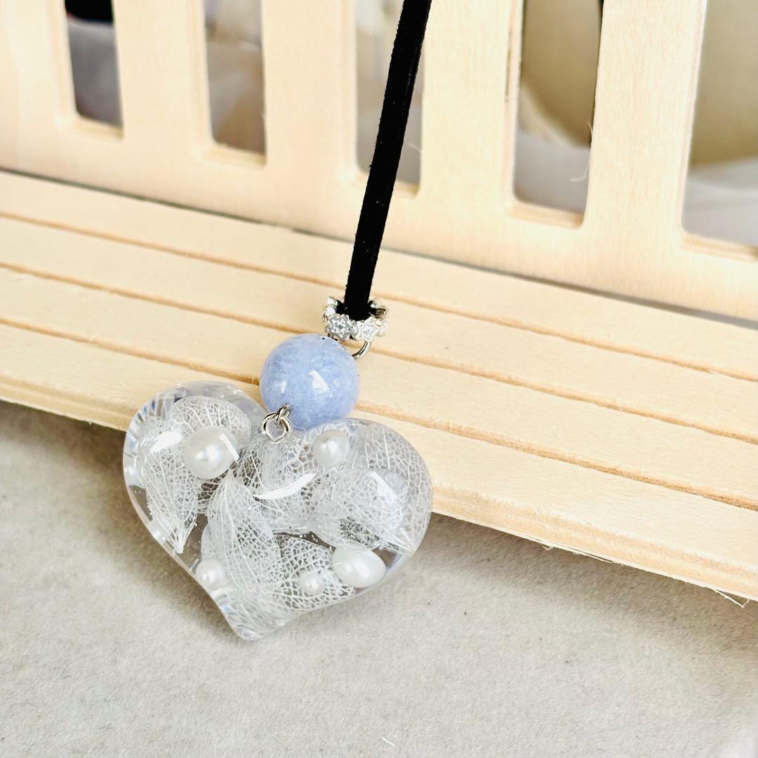No.3161★ハンドメイド★雪白♡アナベル♡天然石♡フラワーレジンネックレス