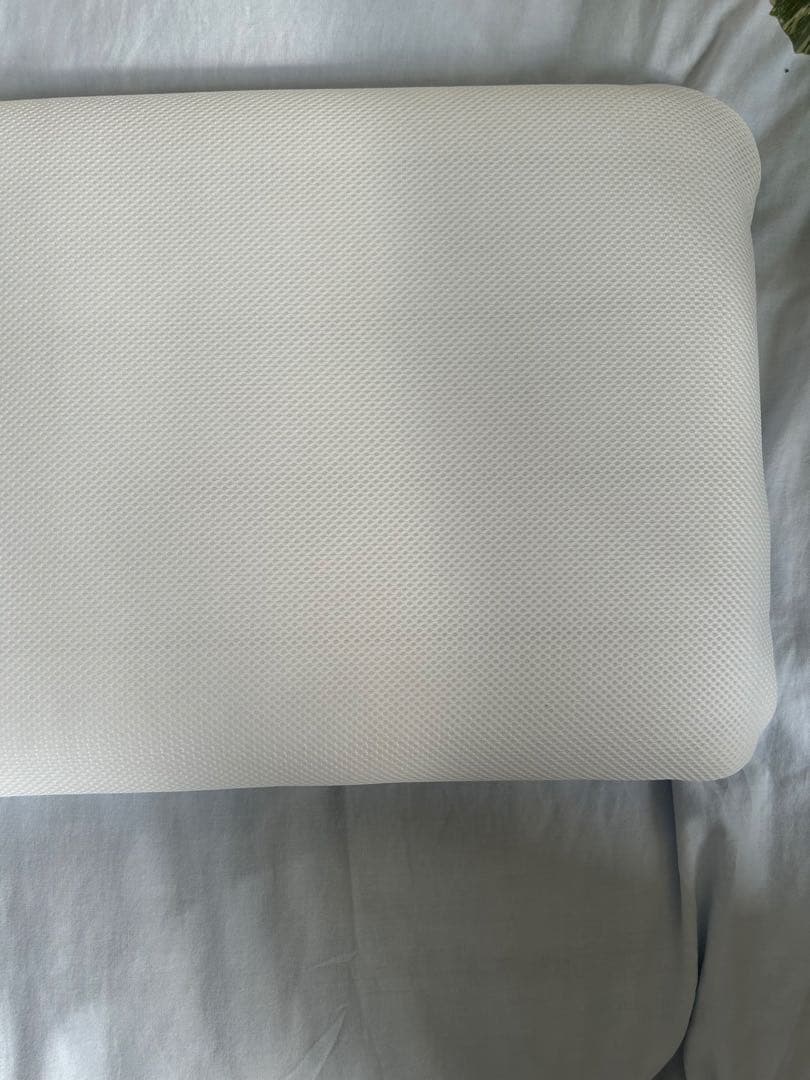 エアウィーヴ スリムピロー 　　　　みな実のまくら