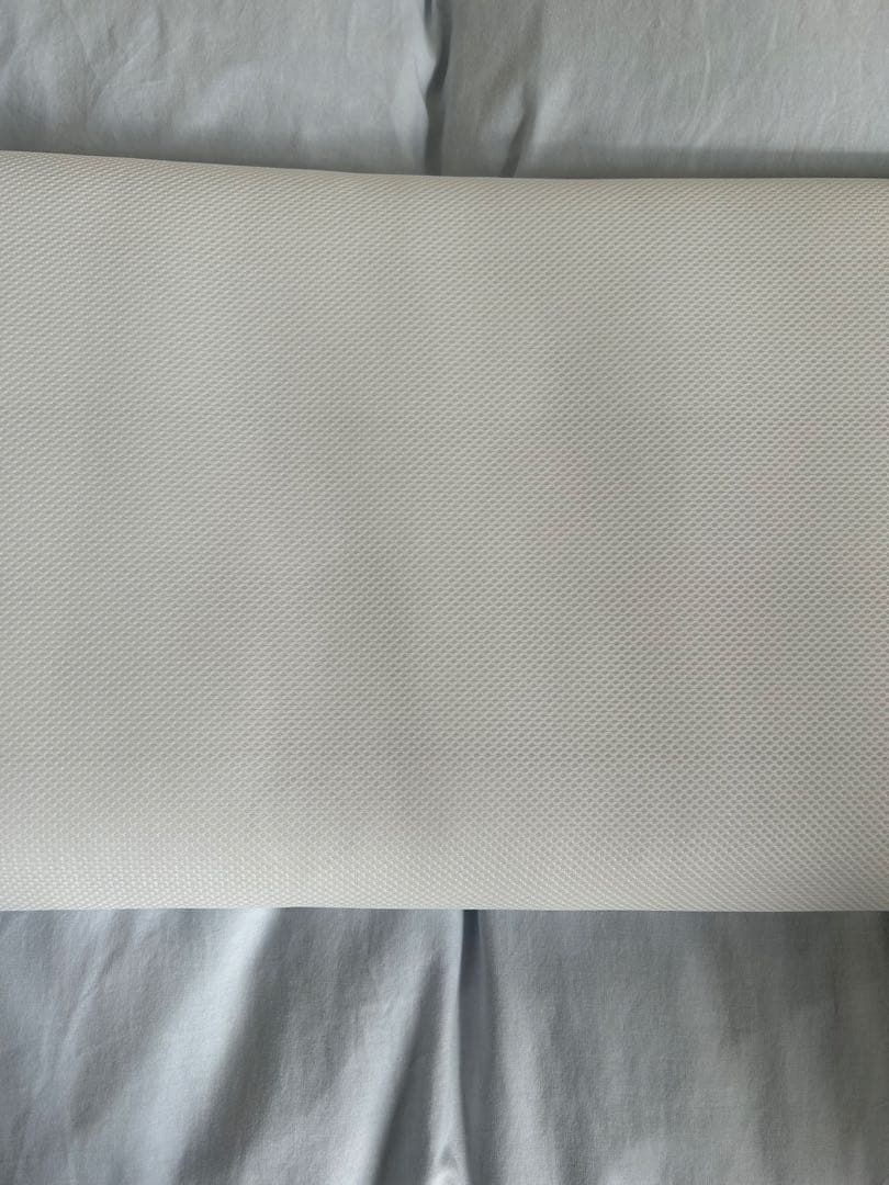 エアウィーヴ スリムピロー 　　　　みな実のまくら