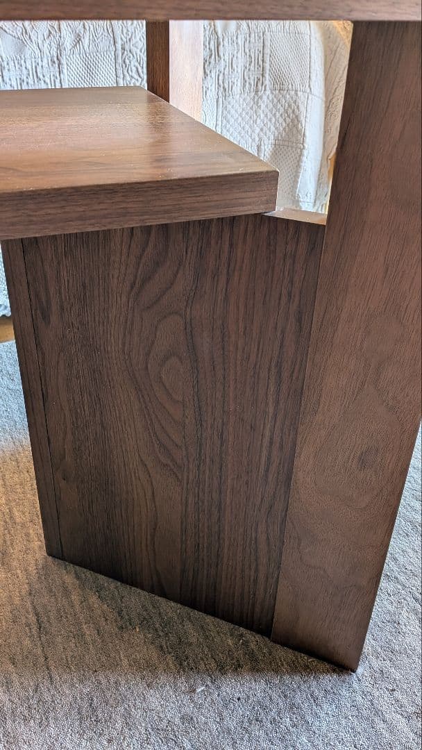 【中古/美品】ローテーブル ウォールナット ガラス天板 飾り棚付 葉山家具