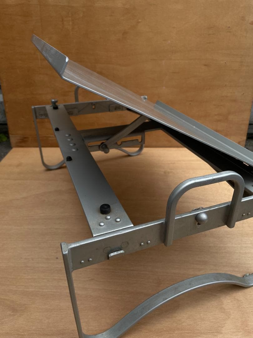 1952ヴィンテージ角度調整式ベッドトレイOrchard Brothers社製