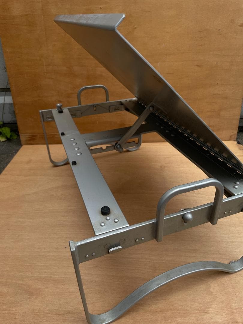 1952ヴィンテージ角度調整式ベッドトレイOrchard Brothers社製