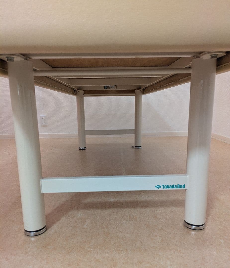 高田ベッド　マッサージベッド　接骨院　整体院