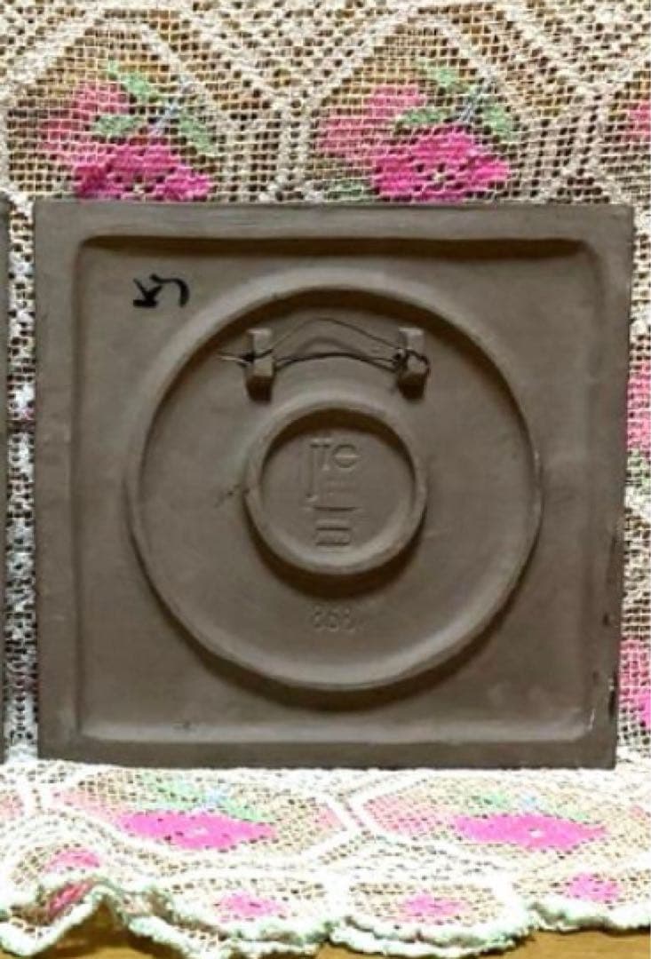 ★大判ヴィンテージ 美品★ジイガントフタ スウェーデン【ヴィオラ白　陶板】壁飾り