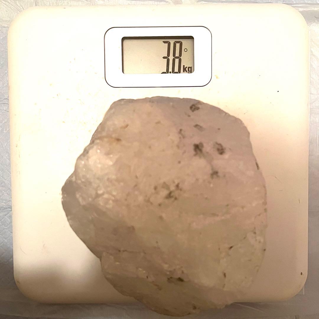 白 石 3.8kg 石英 原石 大きめ 置物 コレクション 天然石