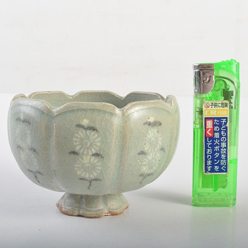 朝鮮美術 韓国 高麗青磁 象嵌花文 輪花碗 V R7162 - メルカリ
