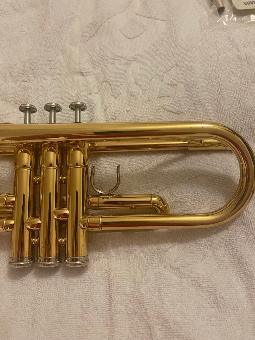 YAMAHA YTR-2335 トランペット本体 ケース付き.