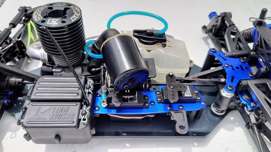 美品！京商1/8GP 4WD インファーノST NEO レーススペック レディ