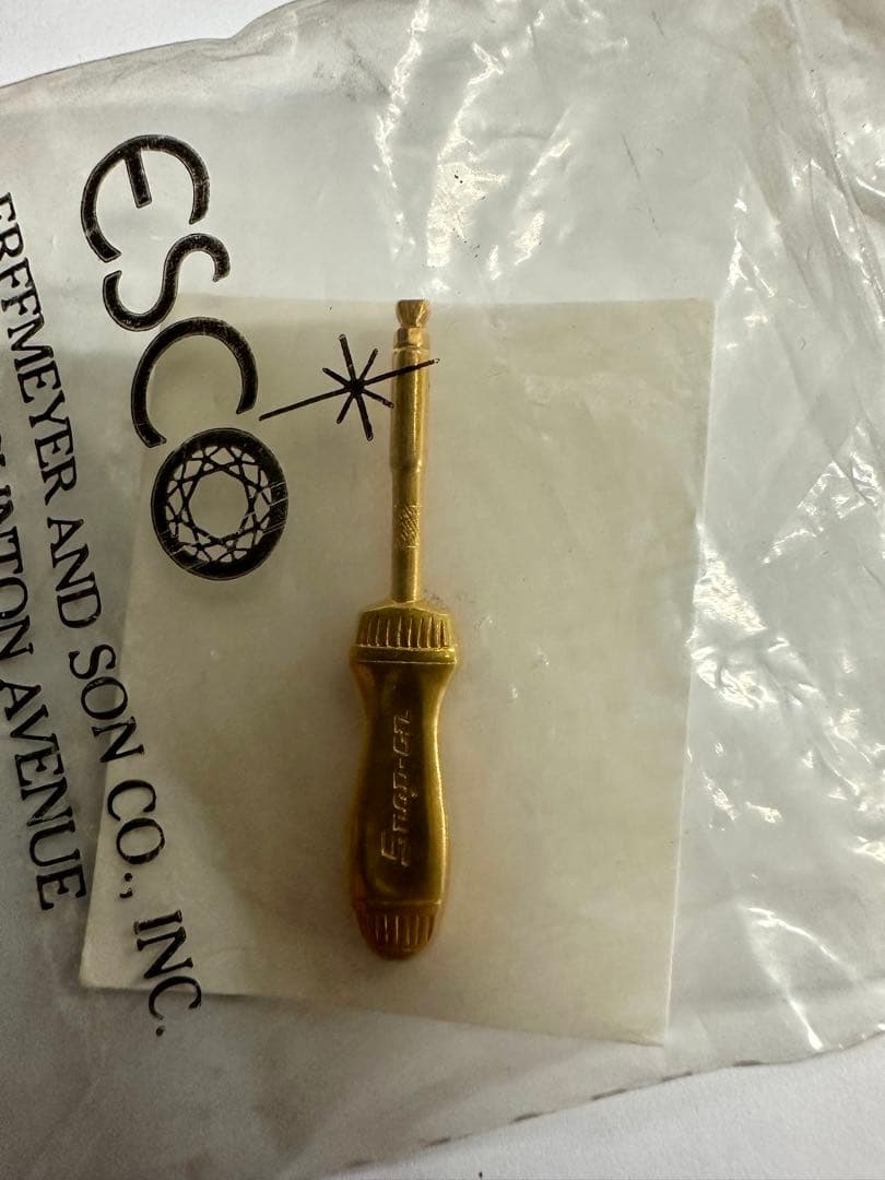 激レア！アンティーク！　snap on メタルピンバッジ　USA製