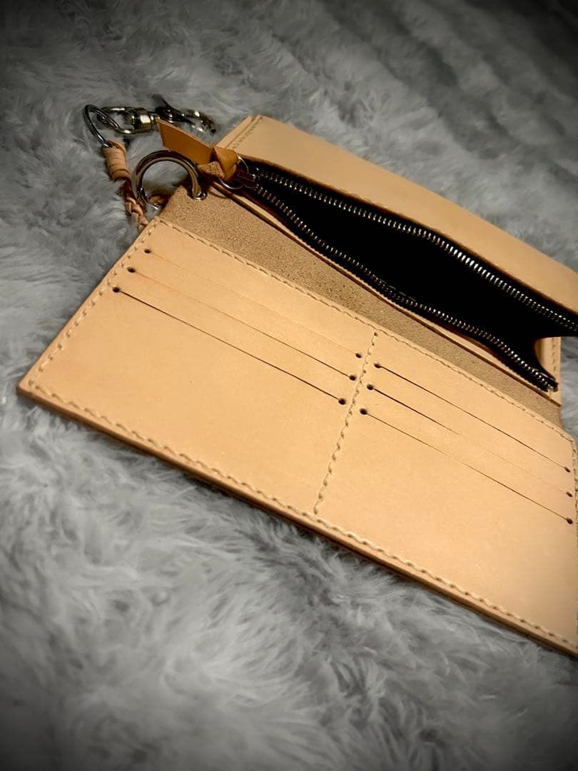 長財布　ヌメ革　本革　ベルトチェーン　レザーチェーン