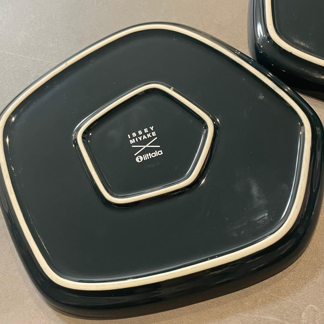 定価24,200円 イッタラ ISSEI MIYAKE 21cm 2枚セット - メルカリ