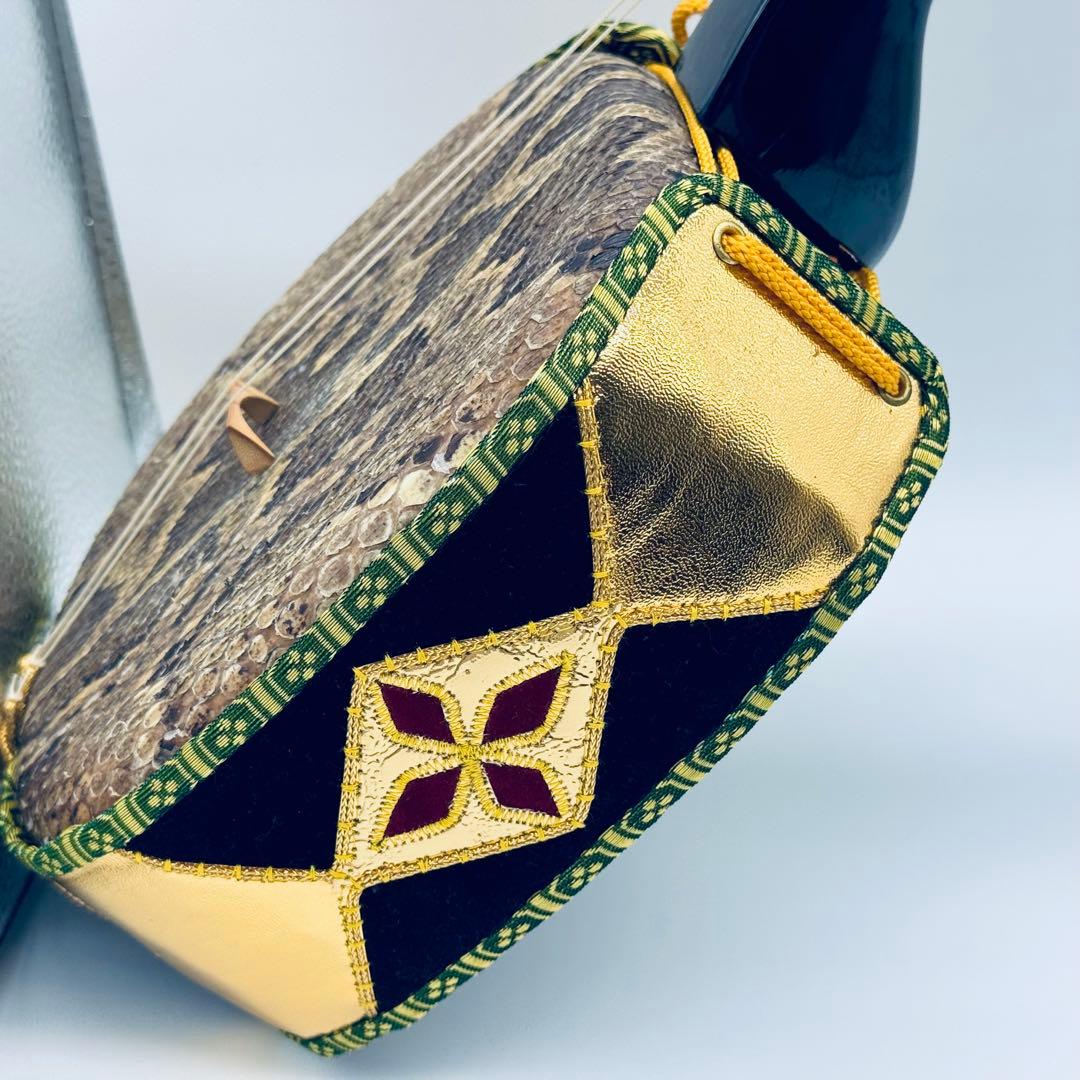 三線 本皮使用 蛇皮張り 沖縄伝統楽器　収納袋・木箱付　現状品　ジャンク