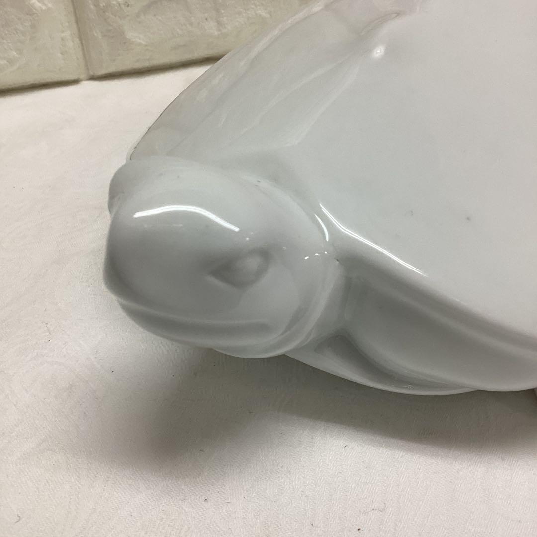 S1　白磁　亀　置物　十三代　玉泉作　28ｃｍ　桐箱入