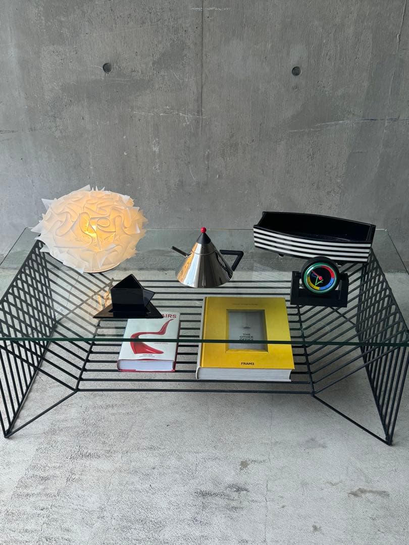 モダン　ローテーブル　ミッドセンチュリー　ポストモダン　スペースエイジ