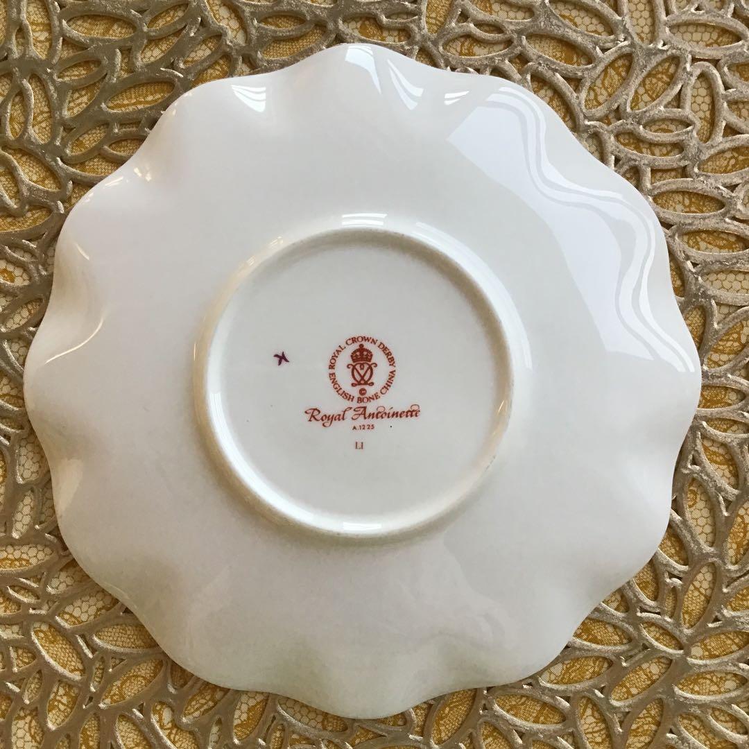 ロイヤルクラウンダービー《ロイヤルアントワネット》クリームスープカップ＆ソーサー