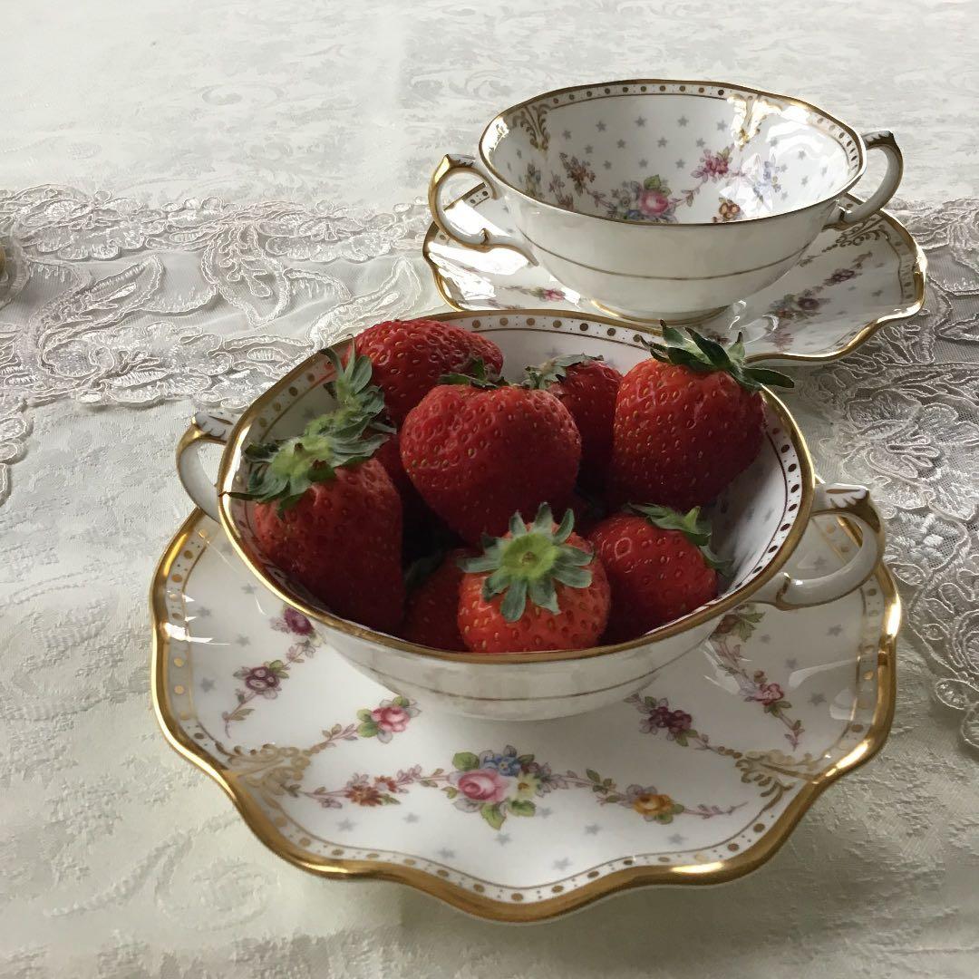 ロイヤルクラウンダービー《ロイヤルアントワネット》クリームスープカップ＆ソーサー