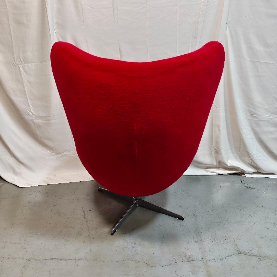 エッグチェアリプロダクト ワインレッド