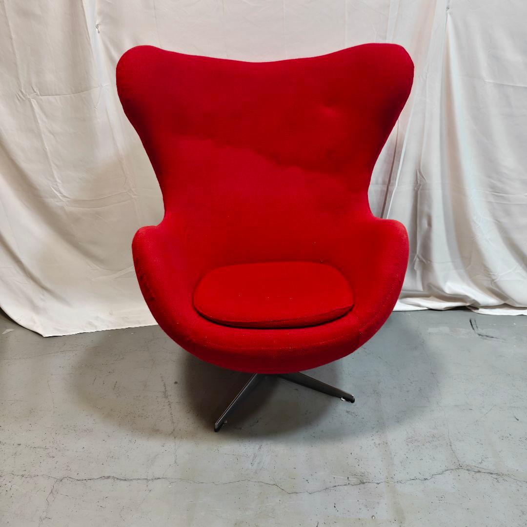 エッグチェアリプロダクト ワインレッド