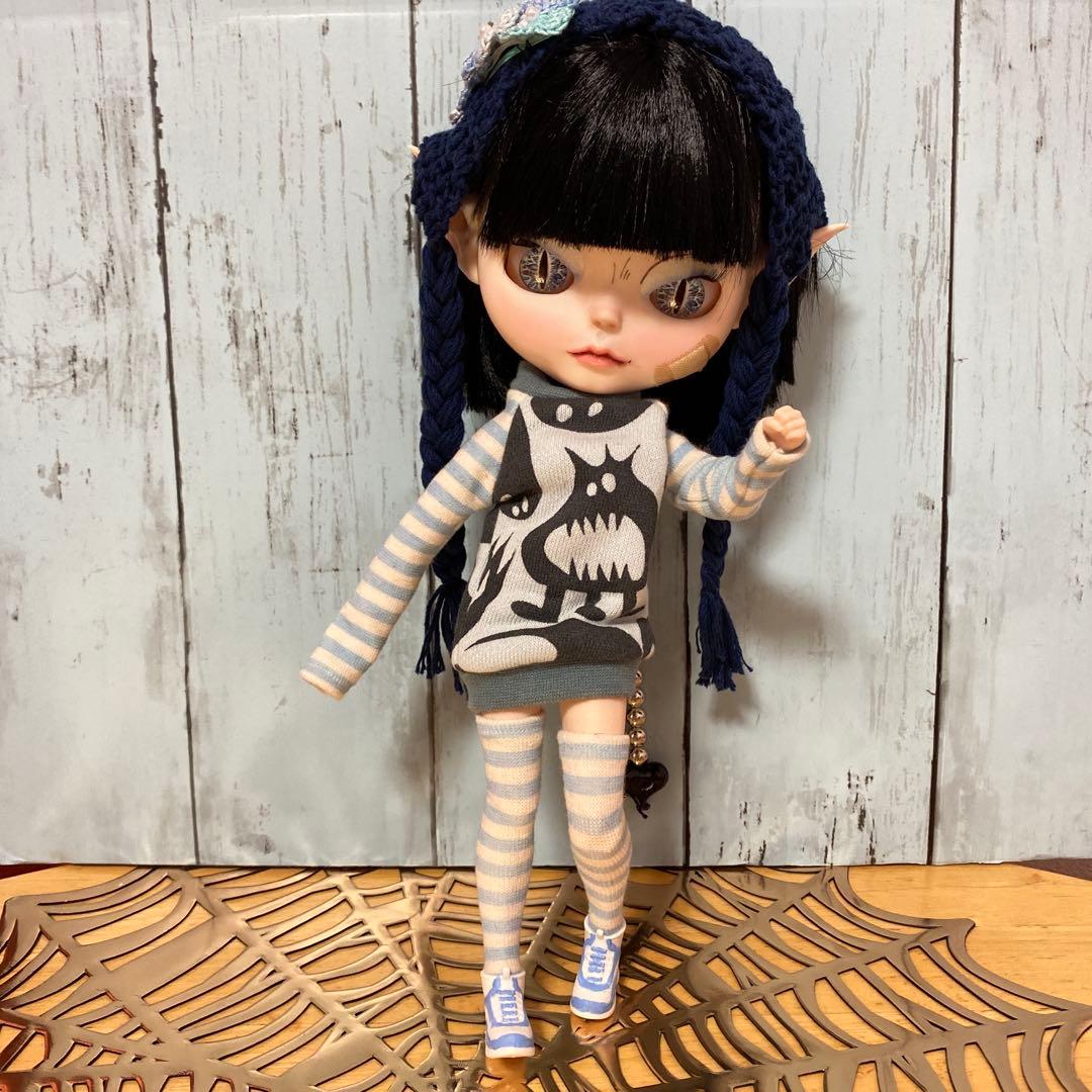 『デビルちゃん』カスタムドール　さらさらボブヘア(ブラック)