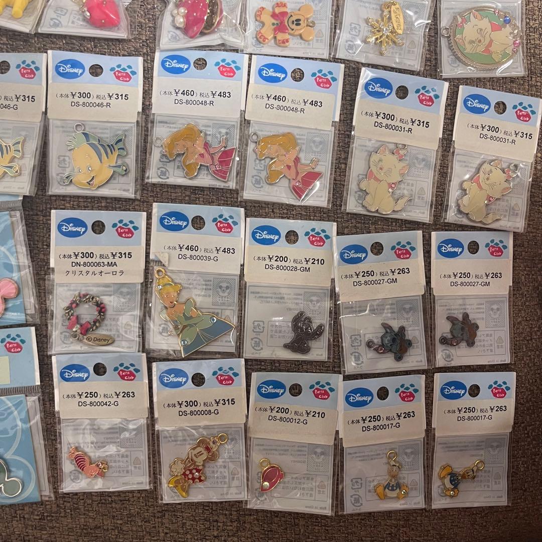 ディズニー アクセサリーパーツ チャーム パーツクラブ 36点まとめ売り