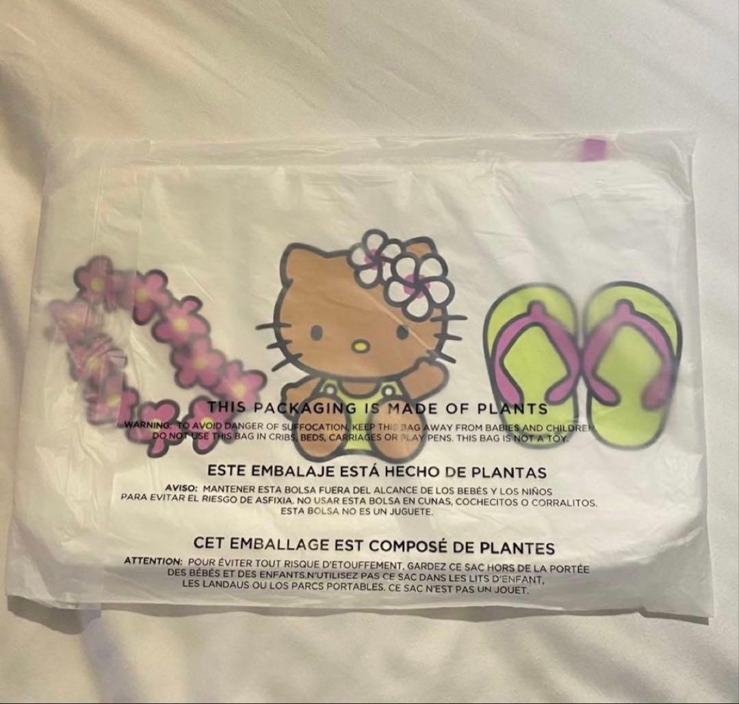 ハワイ・DFS限定】アロハコレクション×ハローキティ ポーチ - メルカリ