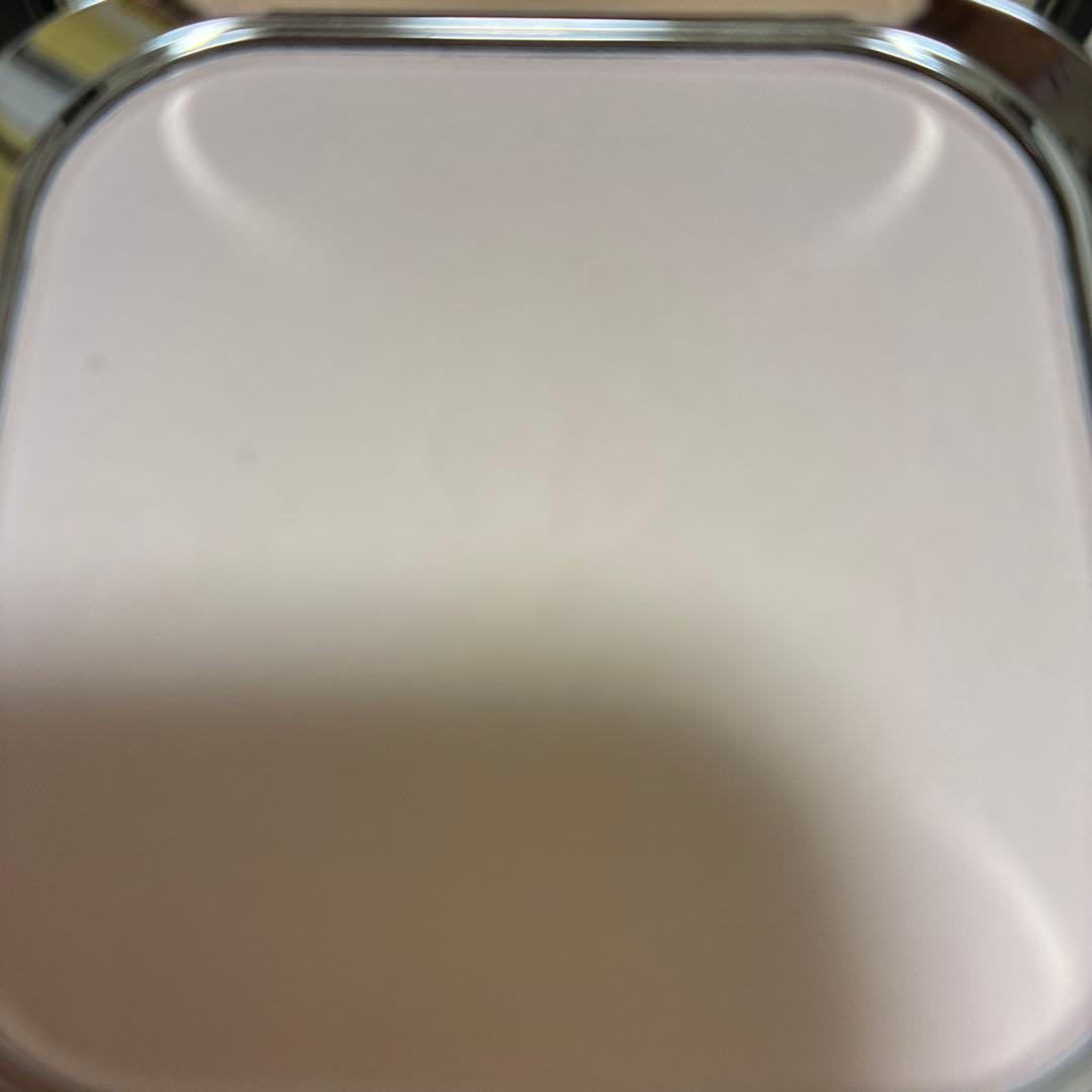 クレ・ド・ポー　ボーテ　プードルコンパクトエサンシエル