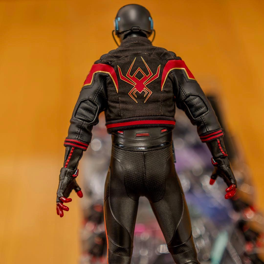 ホットトイズ スパイダーマン マイルスモラレス 2020スーツ 1/6