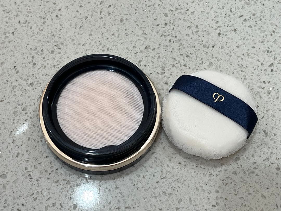 クレド・ポー・ボーテ　プードルトランスパラントn 1 ライト