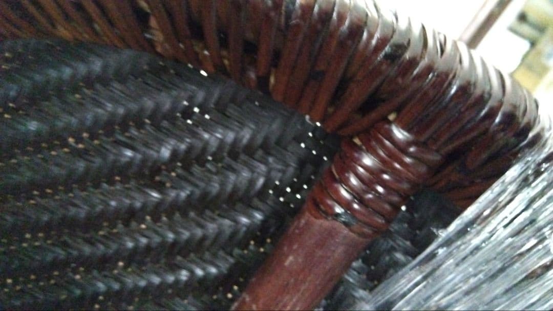 ラタンテーブル（ガラス天板付き）