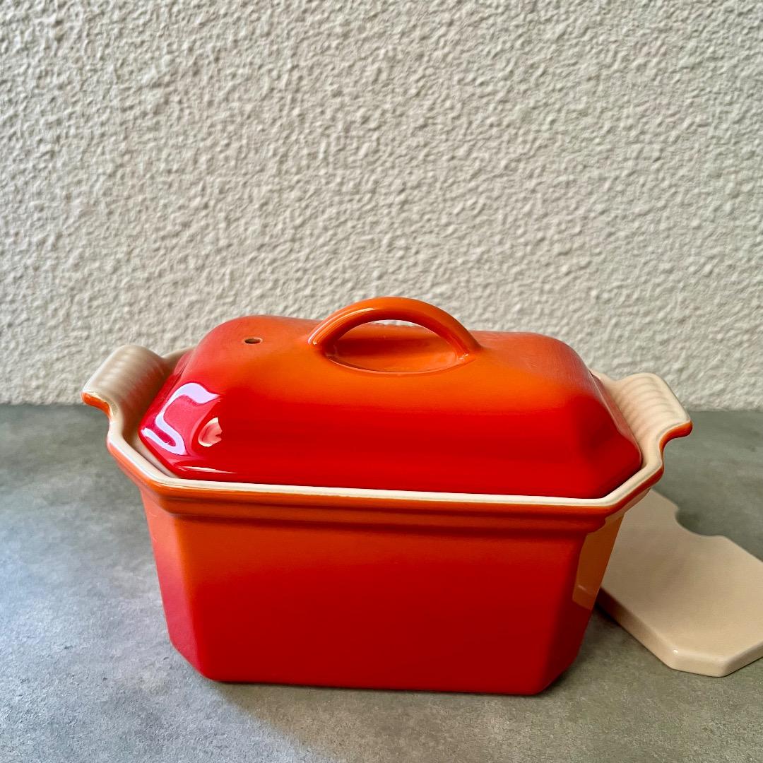 ル・クルーゼ ヘリテージテリーヌ型 0.7L プレス付き - メルカリ