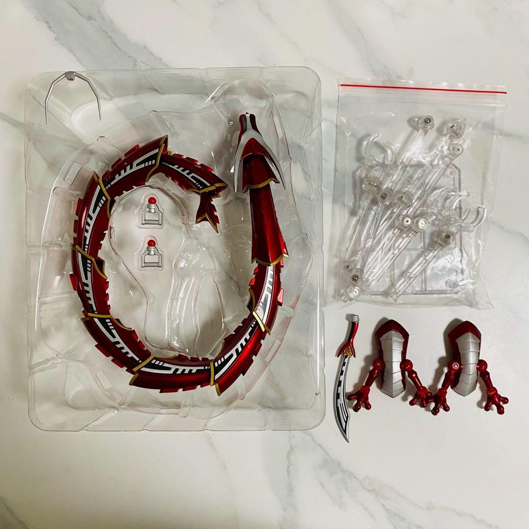 S.H.Figuarts 真骨彫製法 仮面ライダー龍騎　無双龍ドラグレッダー