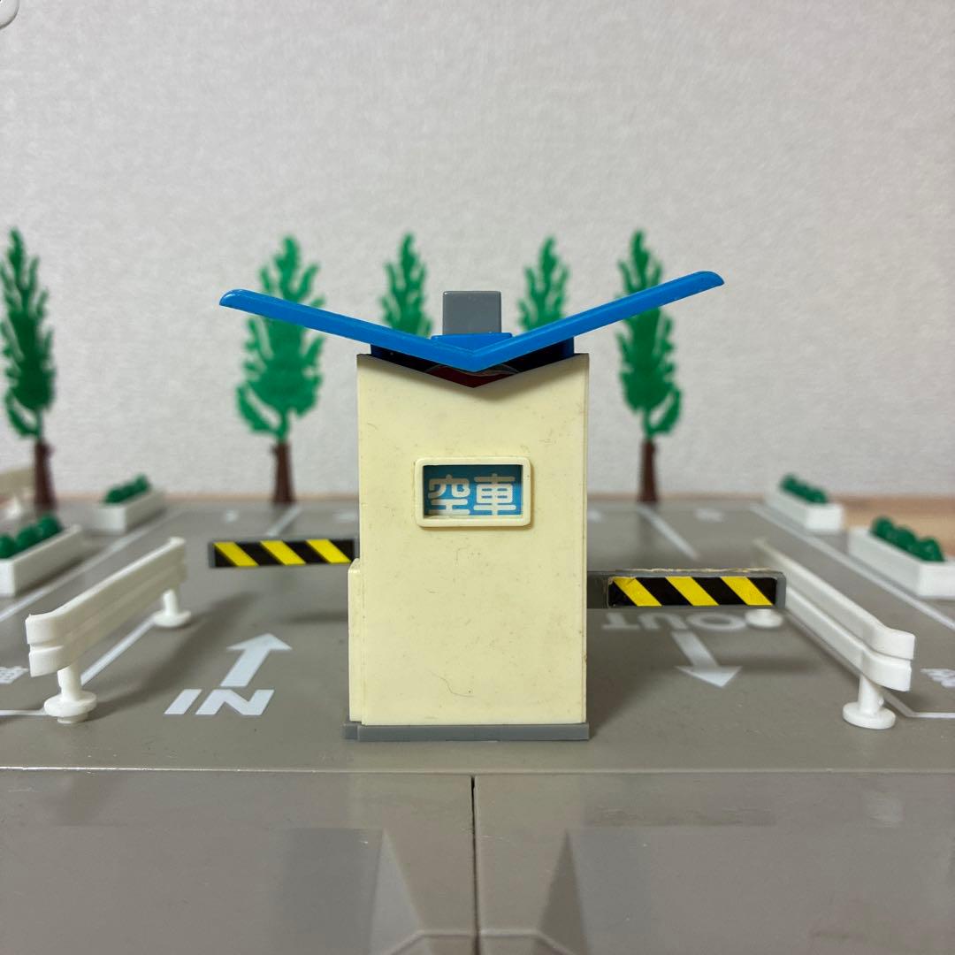 トミカ 駐車場 旧トミカタウン 1990年代 - メルカリ