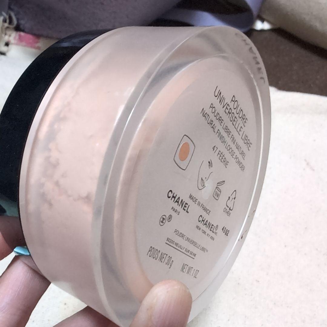CHANEL POUDRE UNIVERSELLE LIBRE 47 フェリ美品